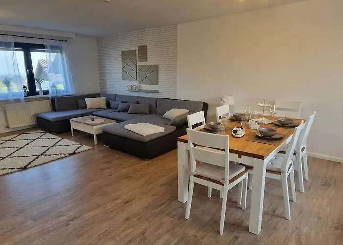 Im Teutoburger Wald Externsteine * Nieheim